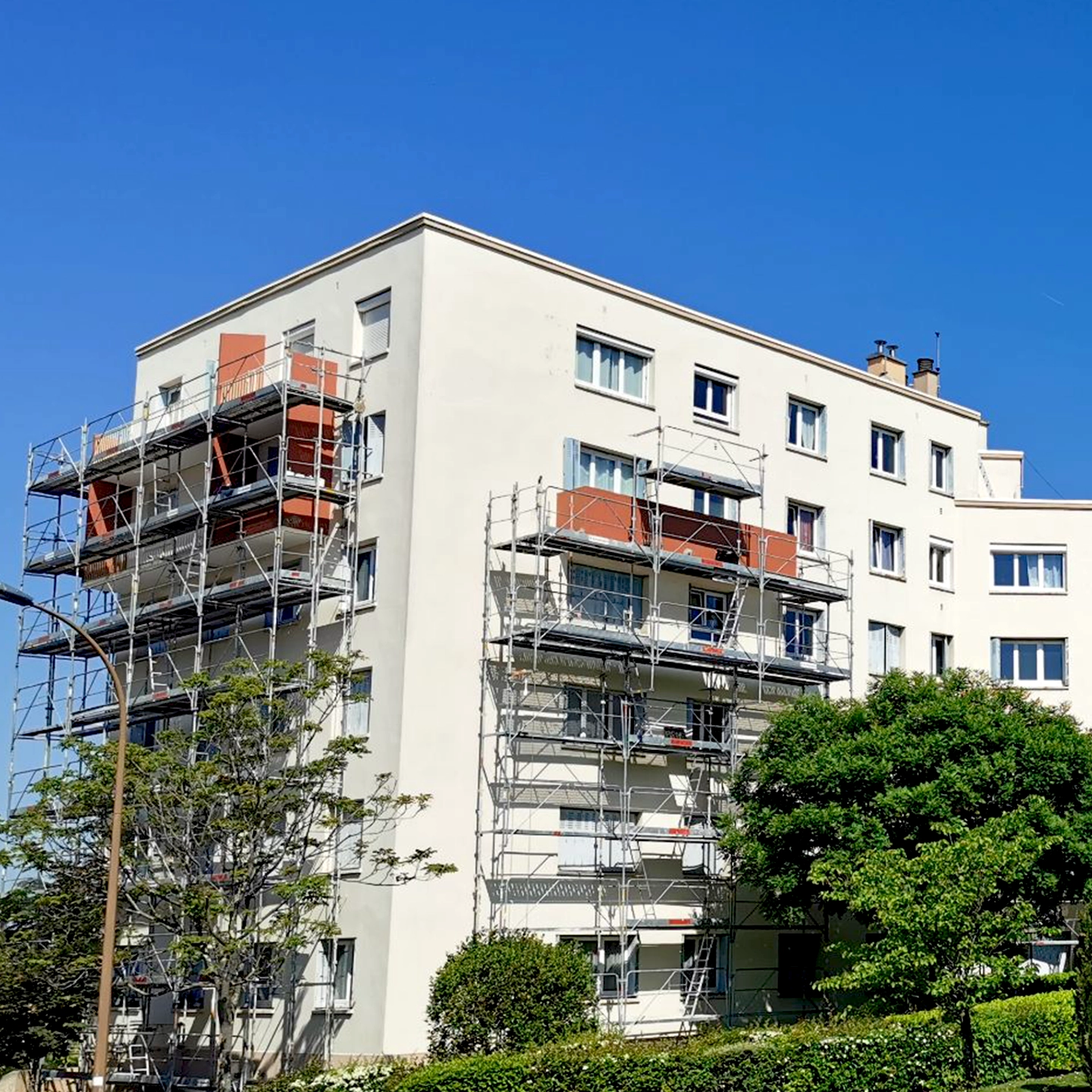 Rénovation compléte d'une façade d'immeuble en Midi-Pyrénées